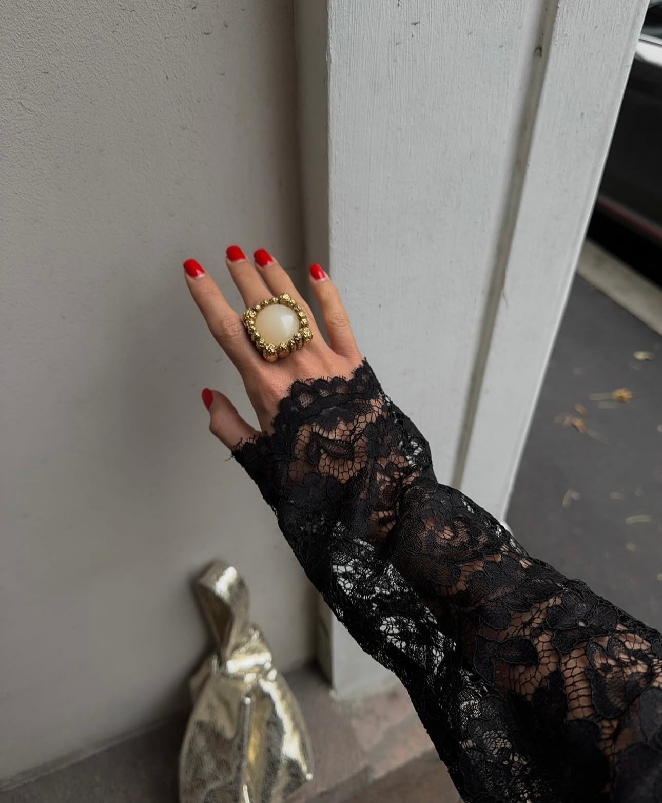 Completo Raffaella sofisticato e senza tempo, ideale per cerimonie, eventi speciali, cene eleganti o occasioni importanti